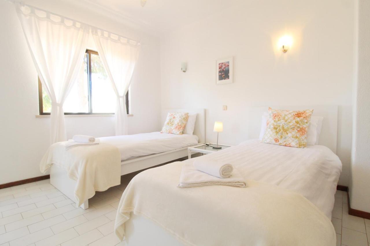 T3 Holiday Cottage Near The Beach | C225 Porches (Algarve) Exterior foto